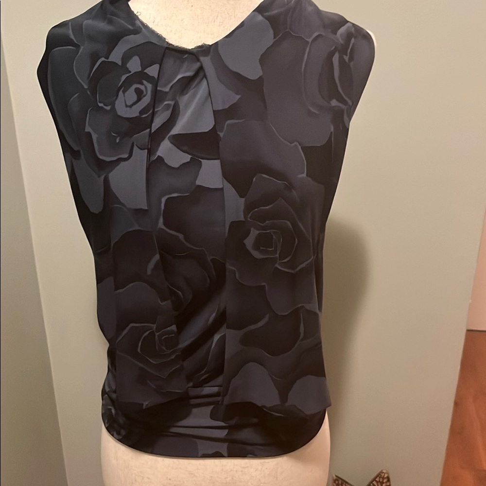Express Floral Sleeveless Top - Black